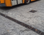 Bus piazza mazzini pavimentazione