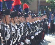 Carabinieri_in_fila_festa