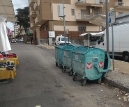 Cassonetti mercato lamezia est