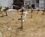 Cimitero croci bianche lam