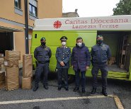 Finanza Caritas doni abbigliamento