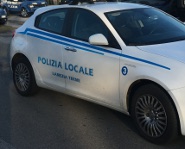 Polizia locale auto 3