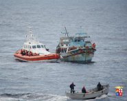 Sbarco Roccella migrant