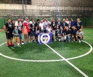 Torneo calcetto camminare insieme foto gruppo