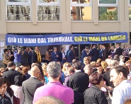 Tribunale_Lamezia_gi_le_mani