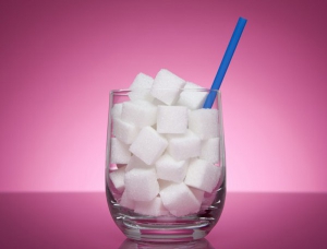 Bibite zuccherate potrebbero aumentare rischio tumori