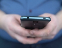 La noia scatena l'uso compulsivo dello smartphone