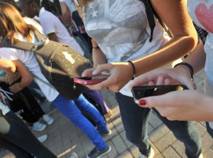 Droghe e smartphone disturbano il sonno degli adolescenti